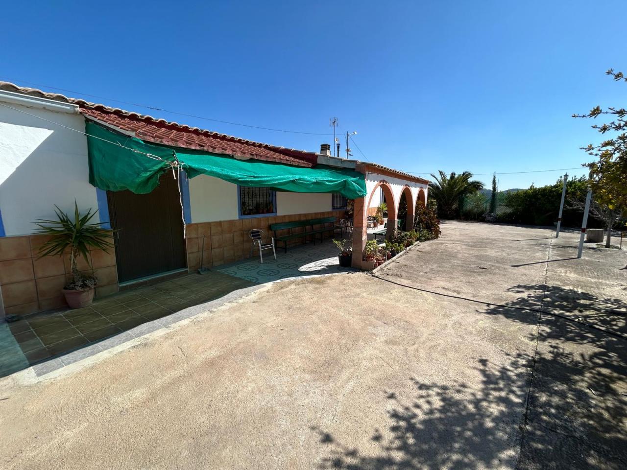  Casa de campo y terreno PRADO