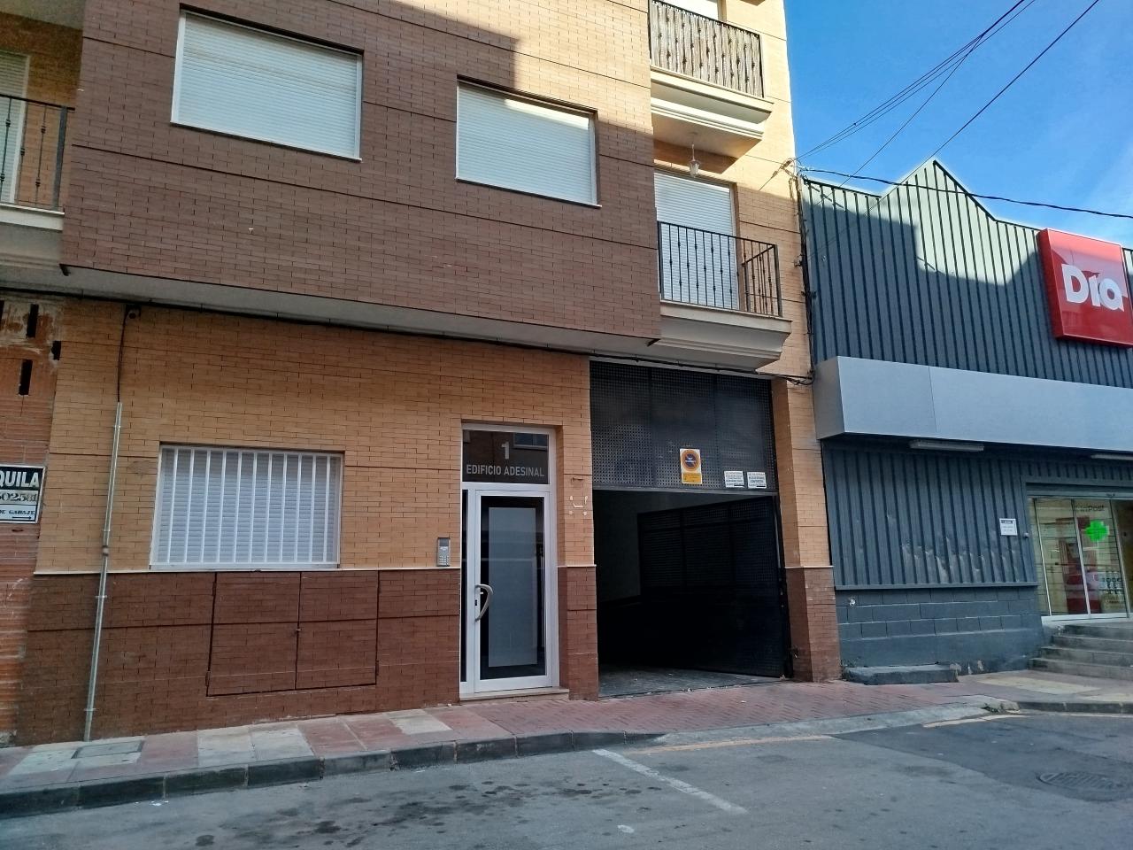  Alquiler y venta garaje y trastero