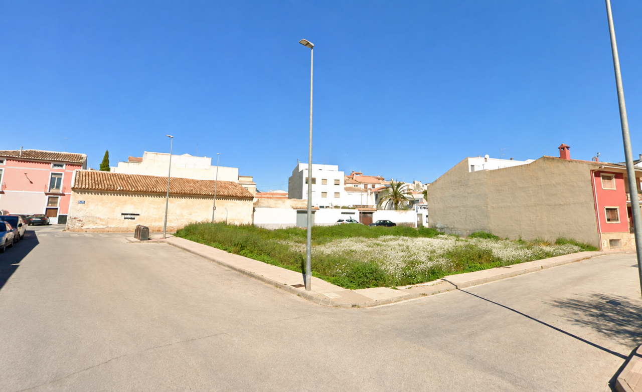 Solar zona antigua Acequia