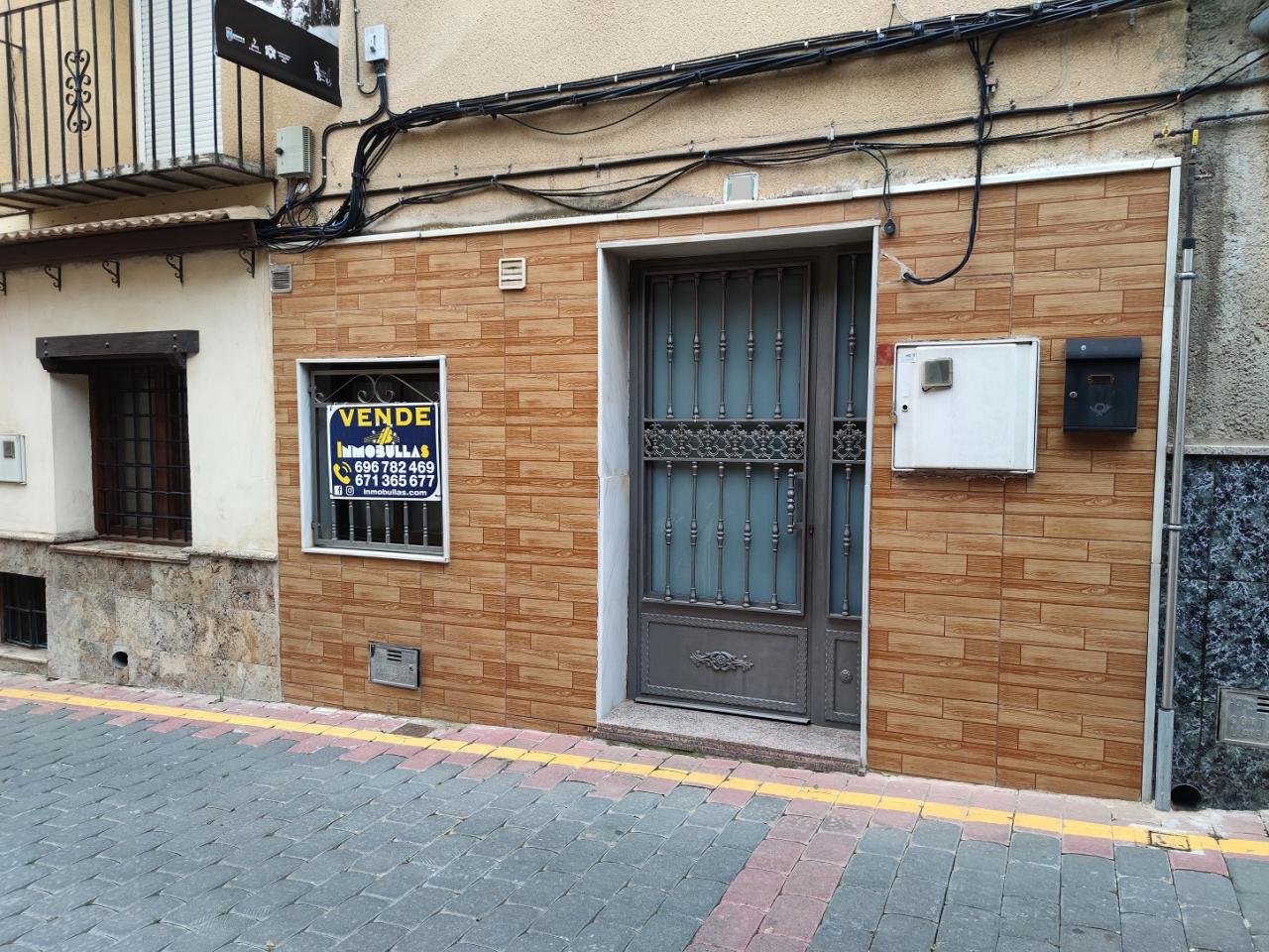  Casa y cochera Artero