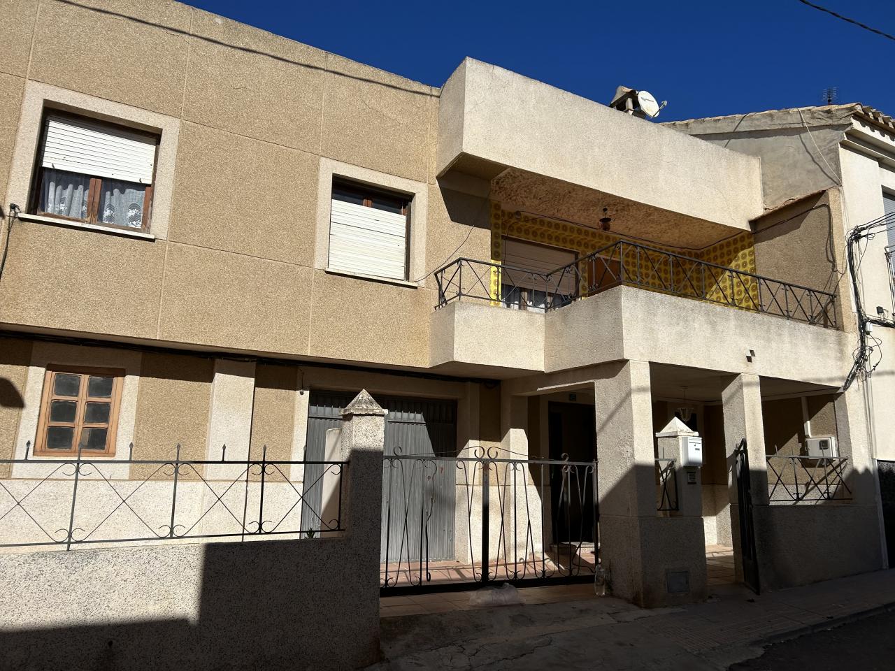  Calle Calvario
