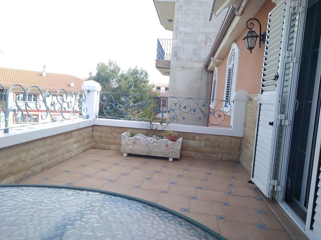  Piso Calle Raimundo Muñoz