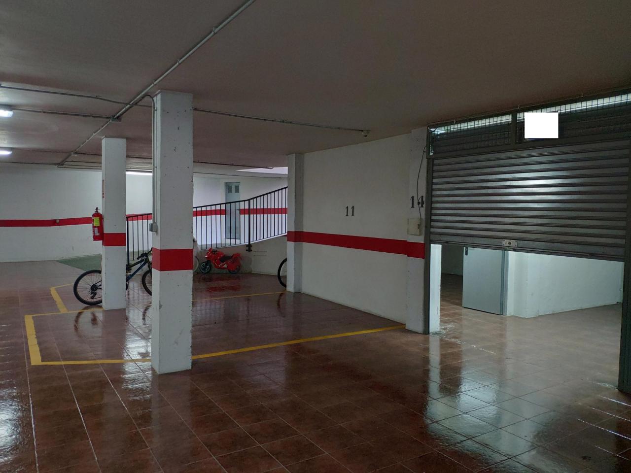  Cochera y trastero